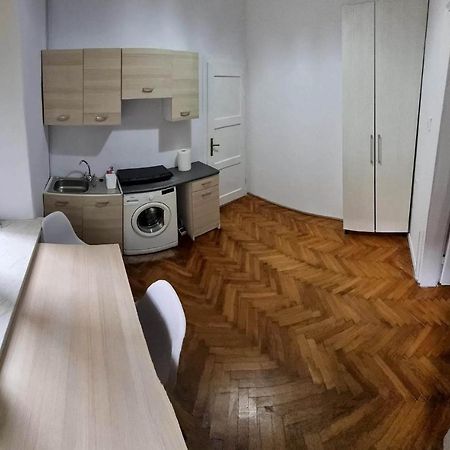 Nocleg W Centrum Czestochowy Nmp32 Częstochowa Eksteriør billede