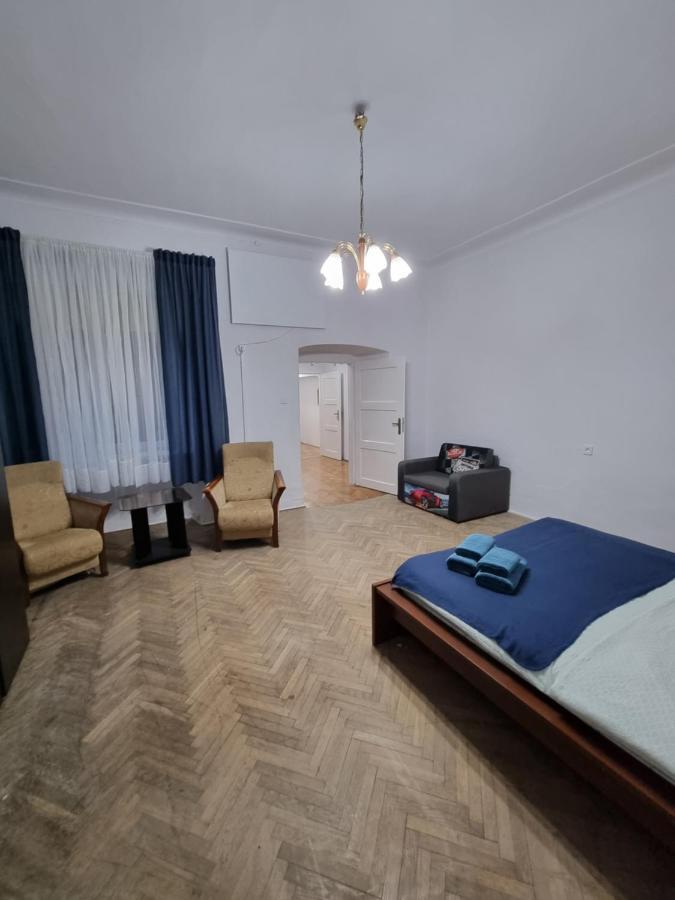 Nocleg W Centrum Czestochowy Nmp32 Częstochowa Eksteriør billede