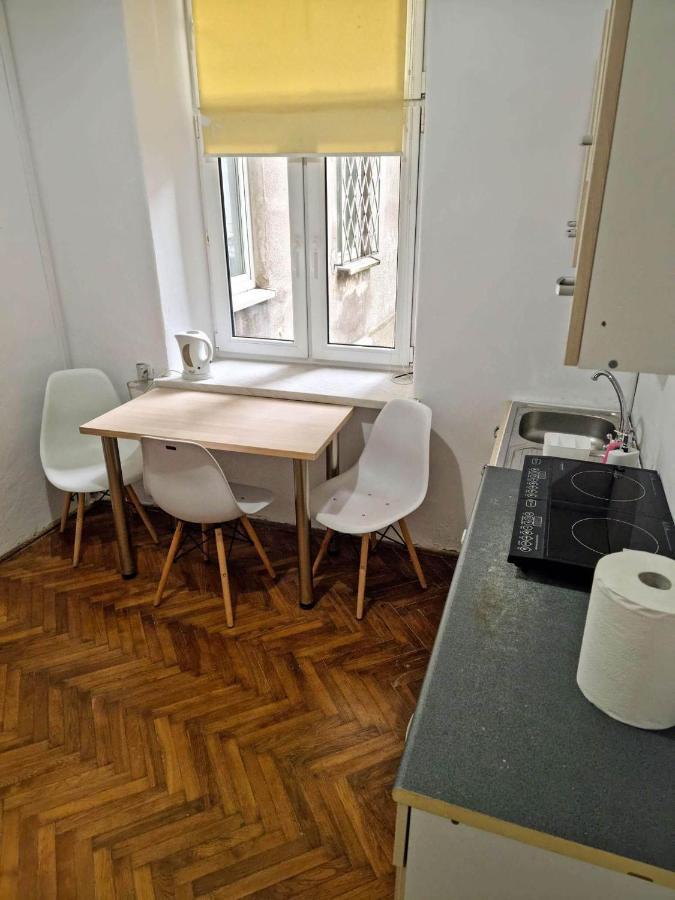Nocleg W Centrum Czestochowy Nmp32 Częstochowa Eksteriør billede