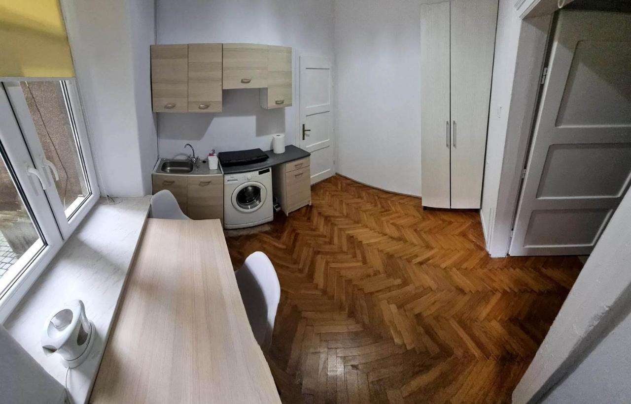 Nocleg W Centrum Czestochowy Nmp32 Częstochowa Eksteriør billede