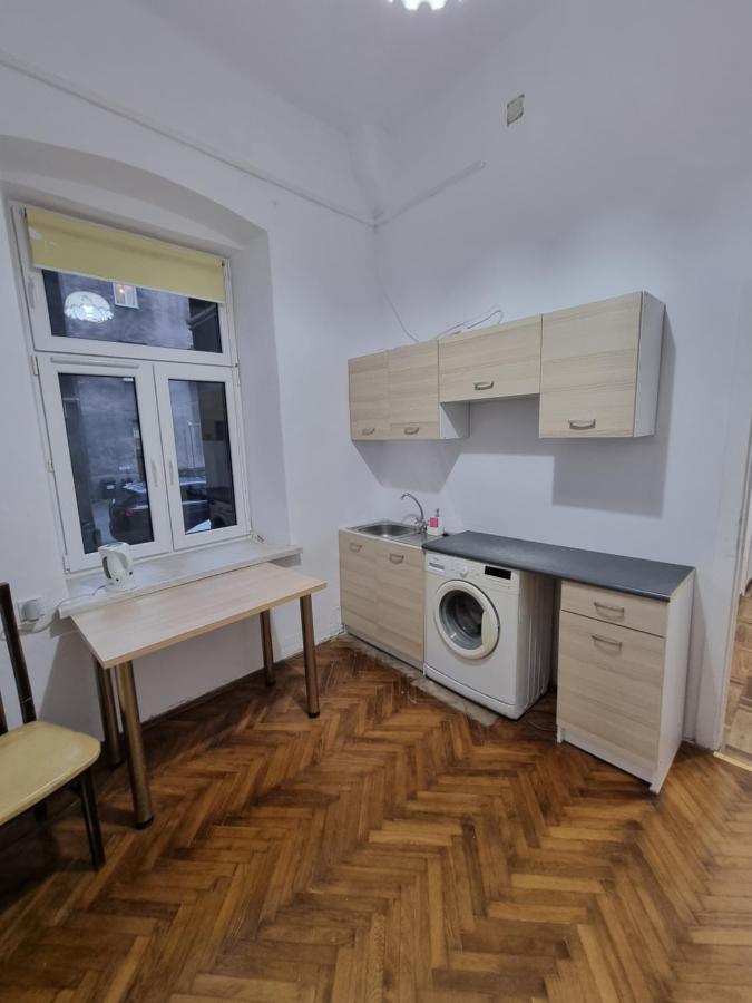 Nocleg W Centrum Czestochowy Nmp32 Częstochowa Eksteriør billede
