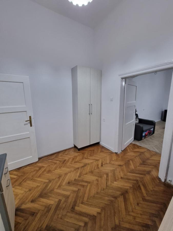 Nocleg W Centrum Czestochowy Nmp32 Częstochowa Eksteriør billede